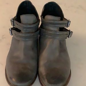 Free People Braeburn ankle booties